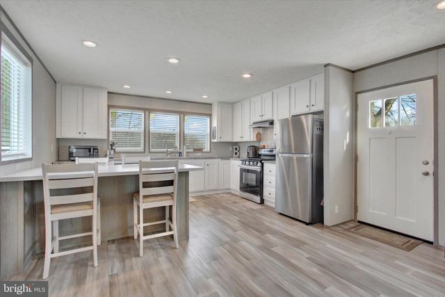 39 CHESAPEAKE EST, Thomasville, PA 17364