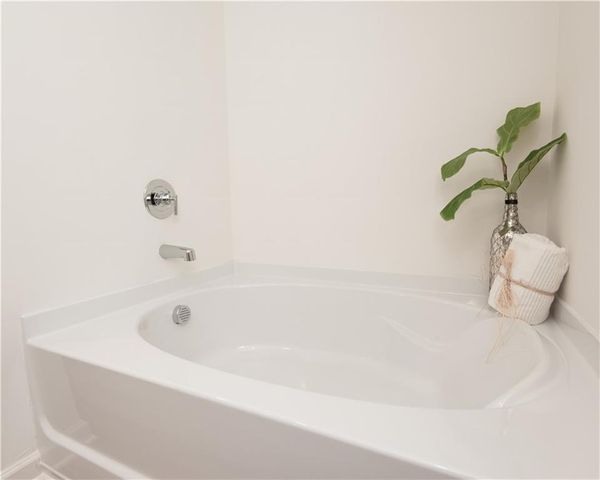 1922 Christine Way 110, Conyers, GA 30013