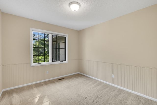 8313 Essex Road, Chanhassen, MN 55317