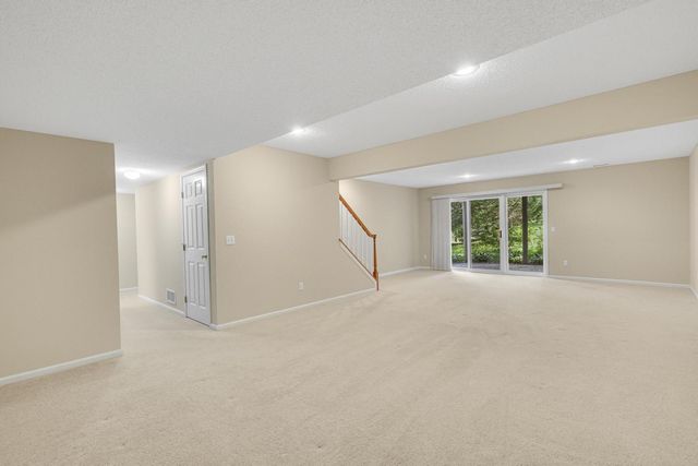 8313 Essex Road, Chanhassen, MN 55317