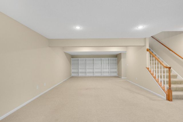 8313 Essex Road, Chanhassen, MN 55317
