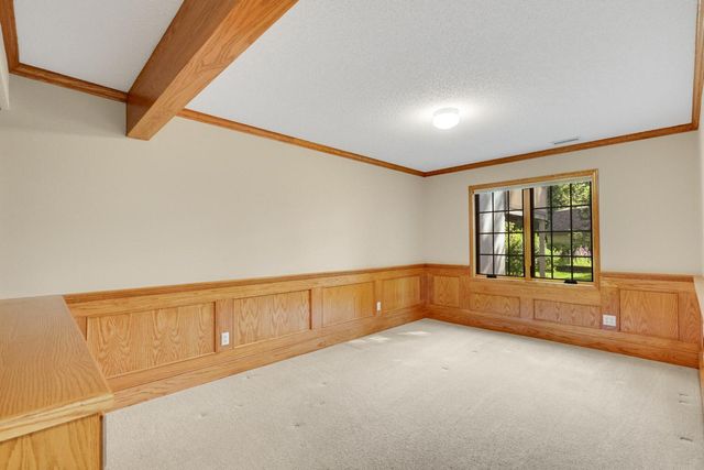 8313 Essex Road, Chanhassen, MN 55317