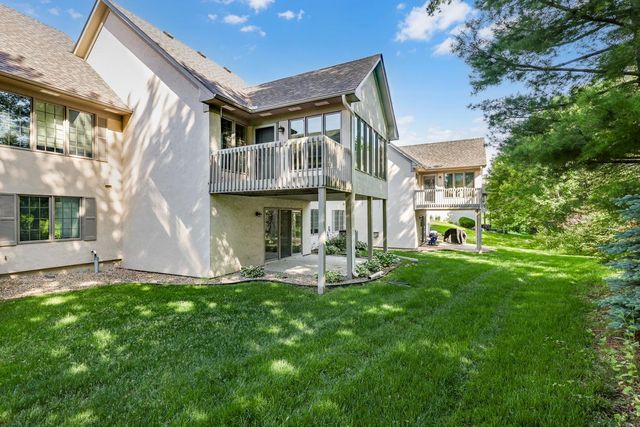 8313 Essex Road, Chanhassen, MN 55317