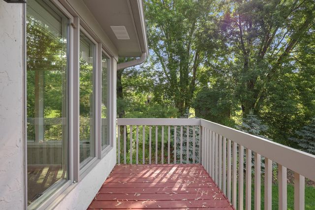 8313 Essex Road, Chanhassen, MN 55317