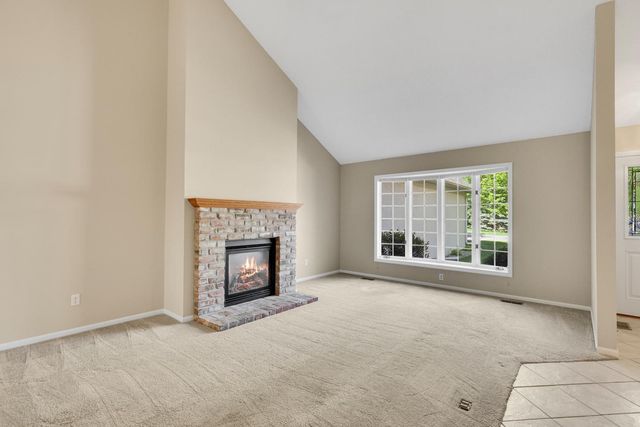 8313 Essex Road, Chanhassen, MN 55317