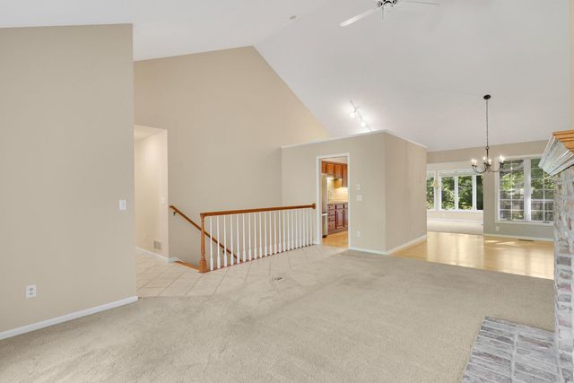 8313 Essex Road, Chanhassen, MN 55317