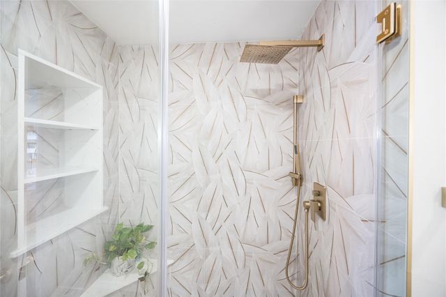 14 Greenway Plaza 23P, Houston, TX 77046