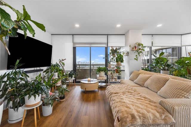 14 Greenway Plaza 23P, Houston, TX 77046