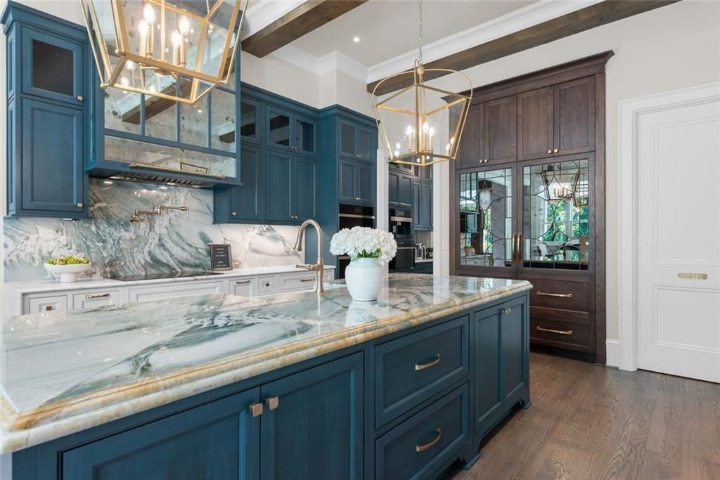 Image 21 of property listing at 3120 W Addison Drive, Alpharetta, GA 30022