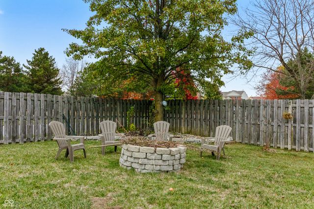 285 Earl Park Way, Westfield, IN 46074