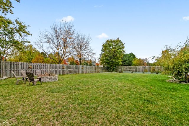 285 Earl Park Way, Westfield, IN 46074