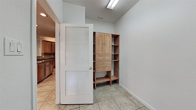 12402 Santiago Cove Lane, Houston, TX 77041