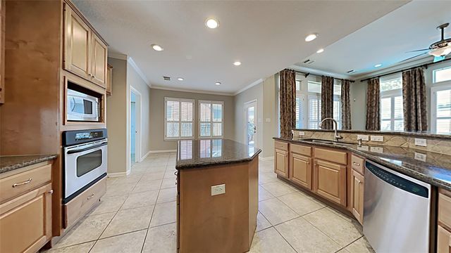 12402 Santiago Cove Lane, Houston, TX 77041
