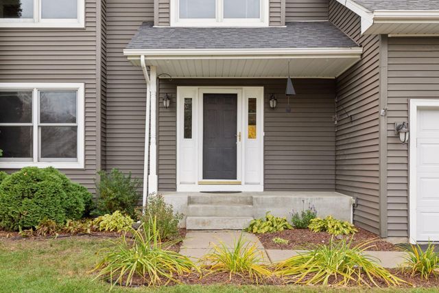 5913 Red Pine Boulevard, White Bear Twp, MN 55110