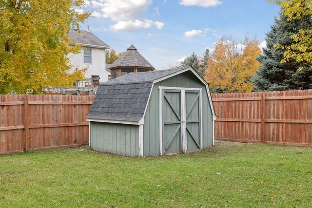 5913 Red Pine Boulevard, White Bear Twp, MN 55110