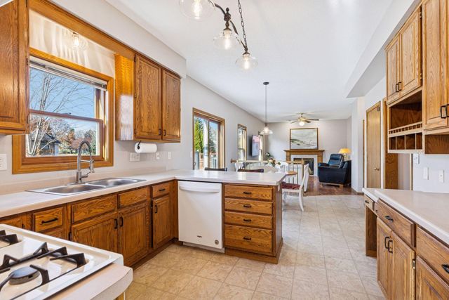 5913 Red Pine Boulevard, White Bear Twp, MN 55110