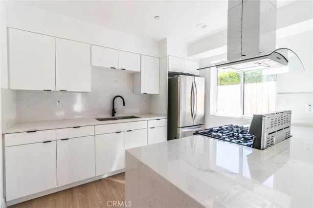 4505 W 18 Street, Los Angeles, CA 90019