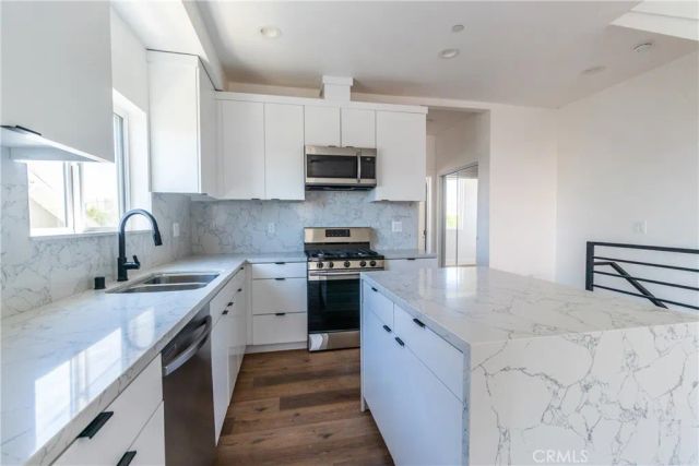 4505 W 18 Street, Los Angeles, CA 90019