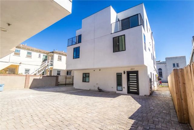 4505 W 18 Street, Los Angeles, CA 90019