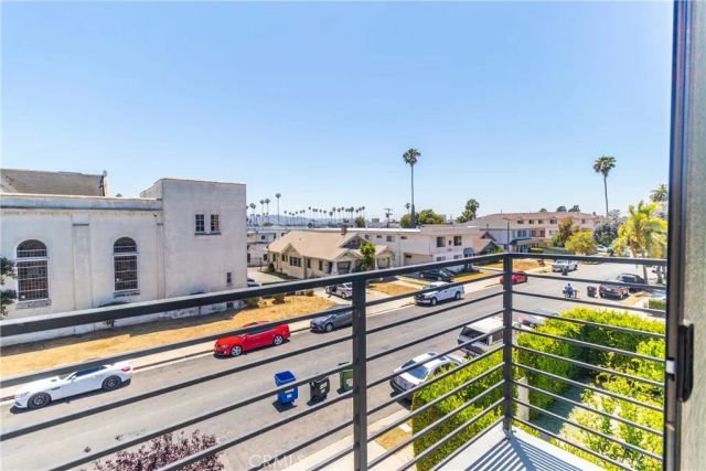 4505 W 18 Street, Los Angeles, CA 90019