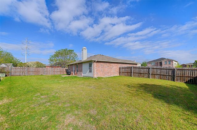 950 White Dove Drive, Arlington, TX 76017