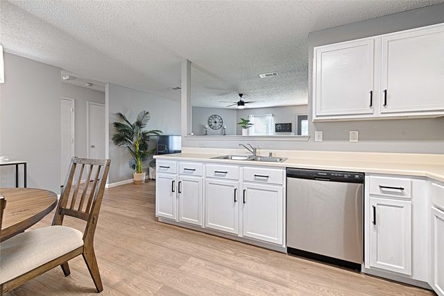 950 White Dove Drive, Arlington, TX 76017