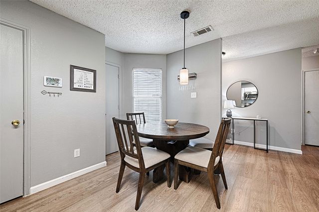 950 White Dove Drive, Arlington, TX 76017