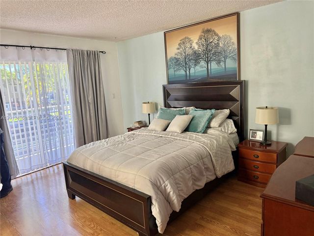 10330 SW 154th Cir Court 51, Miami, FL 33196