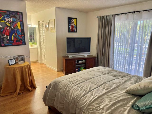 10330 SW 154th Cir Court 51, Miami, FL 33196