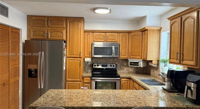 10330 SW 154th Cir Court 51, Miami, FL 33196