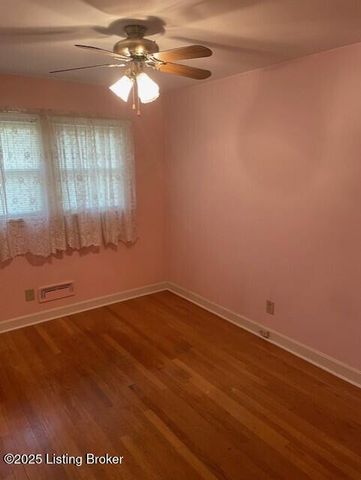 2312 Thistledawn Dr, Louisville, KY 40216