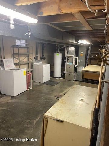 2312 Thistledawn Dr, Louisville, KY 40216