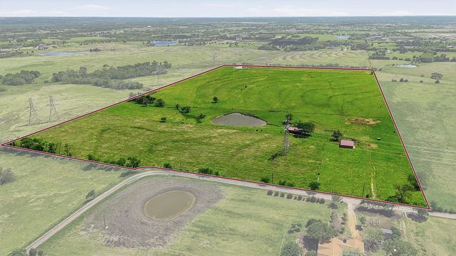 562 Lazy S Ranch Road, Gunter, TX 75058
