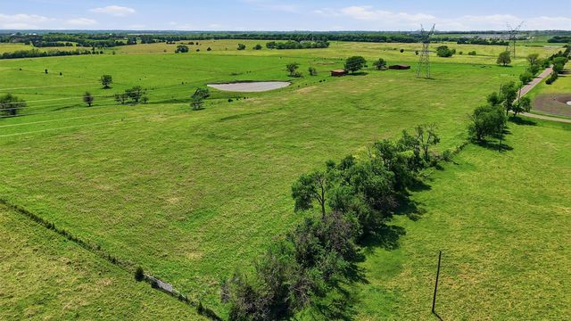 562 Lazy S Ranch Road, Gunter, TX 75058