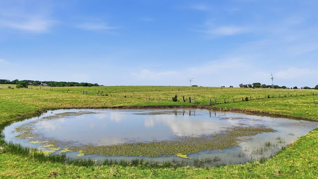 562 Lazy S Ranch Road, Gunter, TX 75058