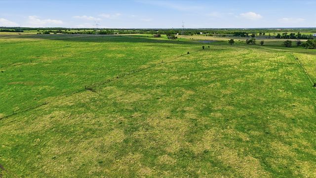 562 Lazy S Ranch Road, Gunter, TX 75058