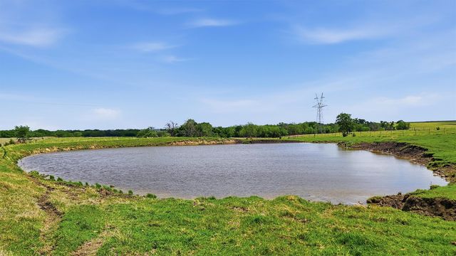 562 Lazy S Ranch Road, Gunter, TX 75058