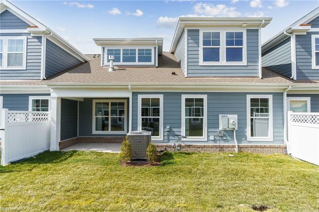 2017 Barton LN, Chesapeake, VA 23322