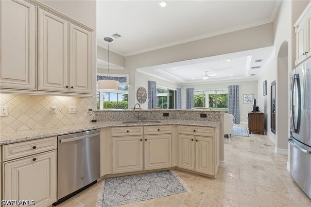 9915 Corso Bello DR, Naples, FL 34113