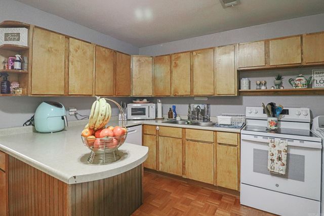 901 Wesley Court, Jonesboro, AR 72401