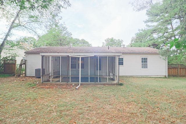 901 Wesley Court, Jonesboro, AR 72401