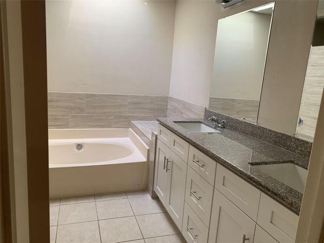 2710 Grants Lake Boulevard P3, Sugar Land, TX 77479