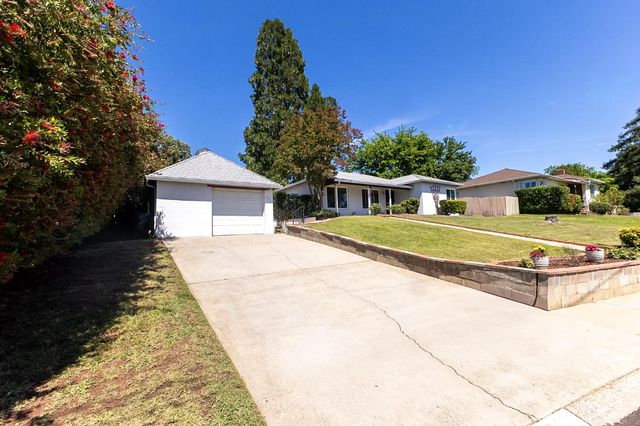 711 Vinewood Ave, Roseville, CA 95678