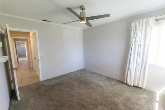 711 Vinewood Ave, Roseville, CA 95678