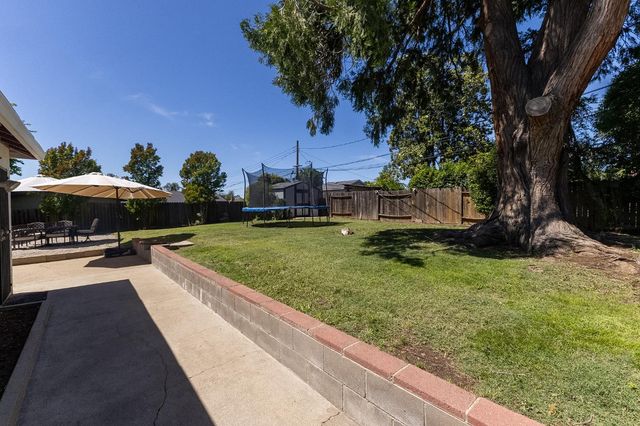 711 Vinewood Ave, Roseville, CA 95678