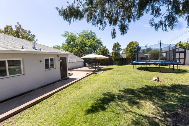 711 Vinewood Ave, Roseville, CA 95678