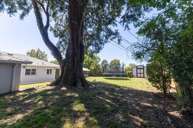 711 Vinewood Ave, Roseville, CA 95678