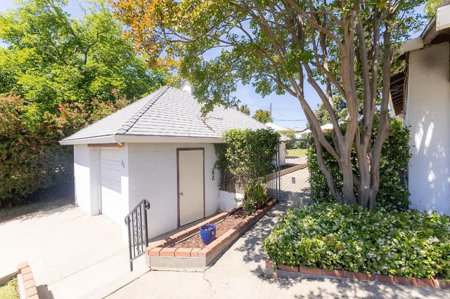711 Vinewood Ave, Roseville, CA 95678