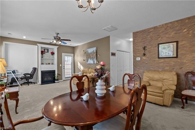 1406 Otterbourne CT, Chesapeake, VA 23320