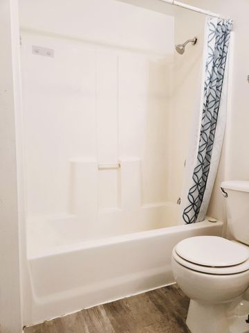 53 W 9th Street, Winona, MN 55987